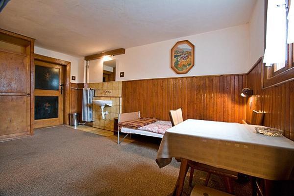 Schronisko Pttk Samotnia Hostel คาร์ปัตซ์ ห้อง รูปภาพ